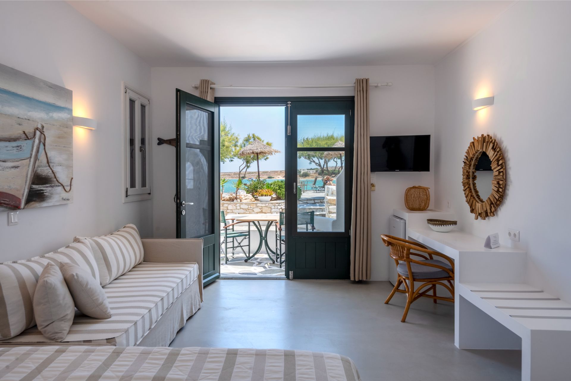Kalypso Hotel Paros – Deluxe Room up to 4 guests (4)